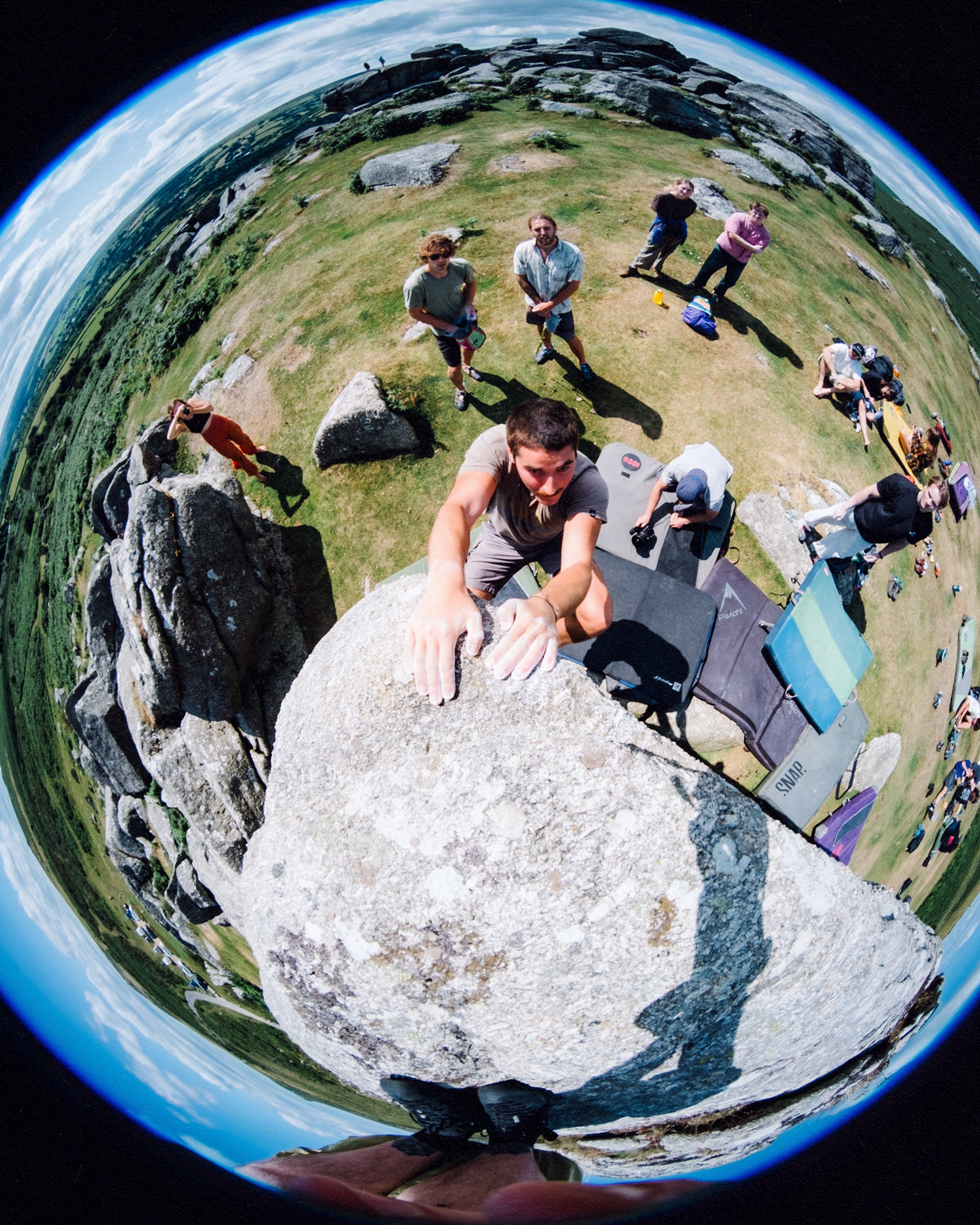 Gramicci Library presents... Dartmoor Boulder Social