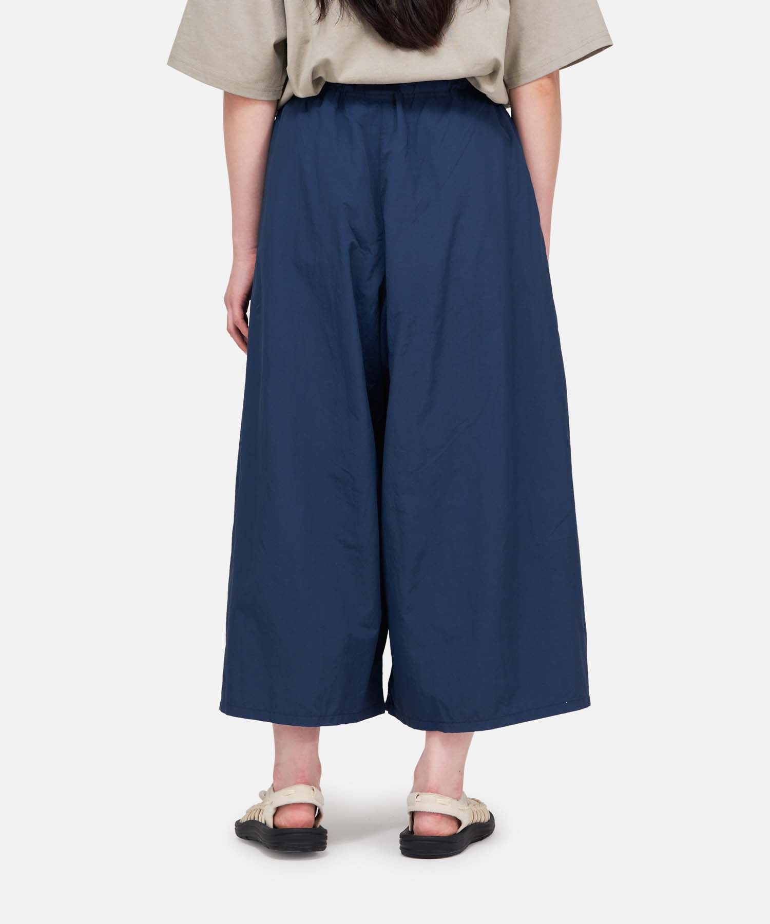 よしGRAMICCI NYLON FLARE PANT Gramicci Nylon Flare Pant | Urban Outfitters