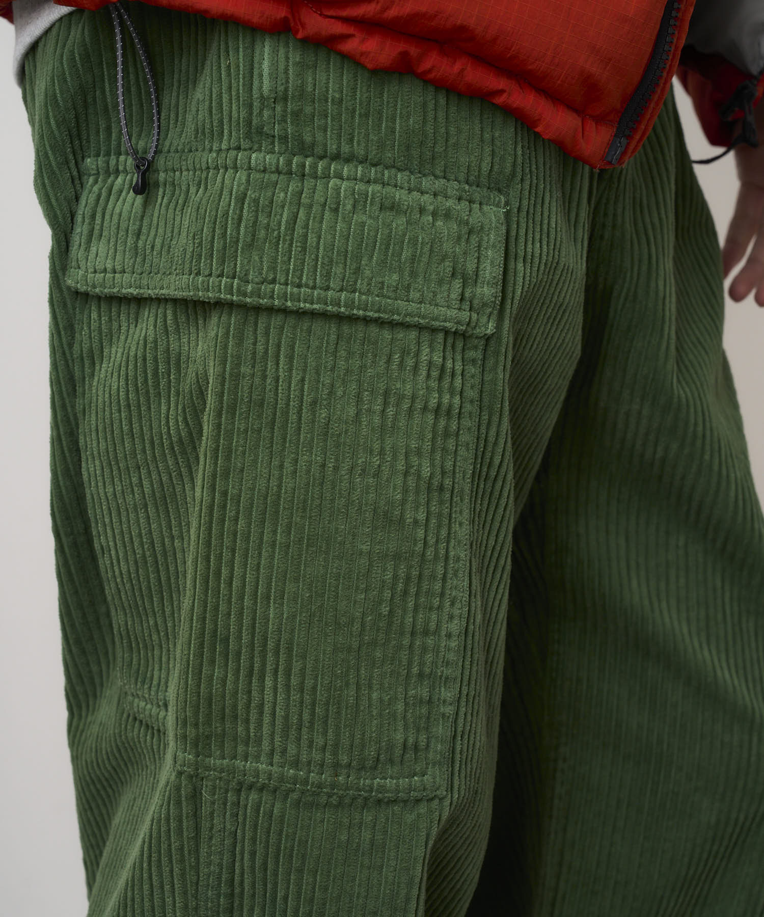 BROCKTON BIG CORDUROY PANTコーデュロイパンツ　グラミチ Gramicci Brockton Big Corduroy Pants (Pine Green)