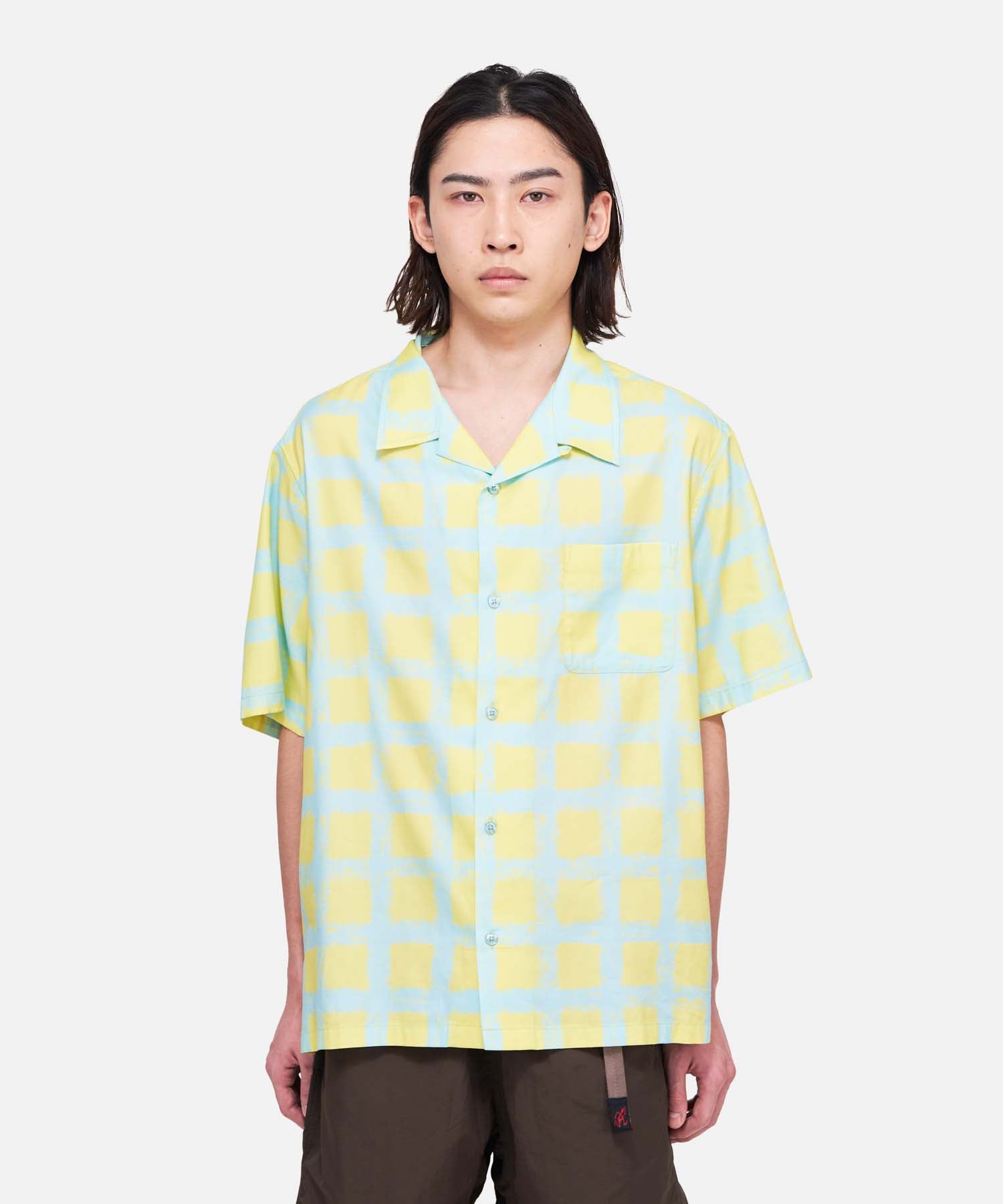美品GRAMICCIグラミチCHECKERD RAYON SHIRT G5SM-J043_GLOW_fitting_U4.jpg?