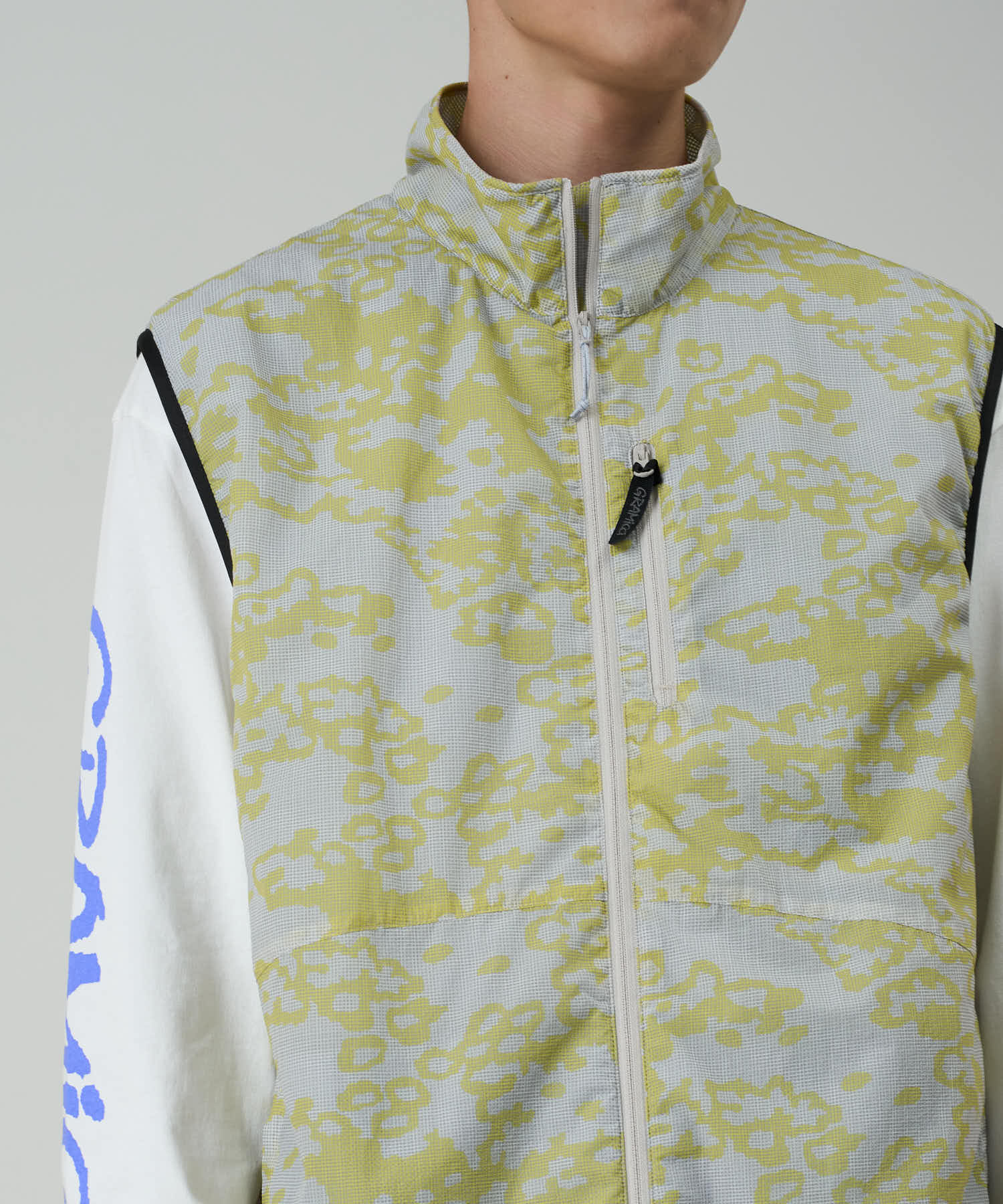 Gramicci Flyweight Vest (Grid Camo)