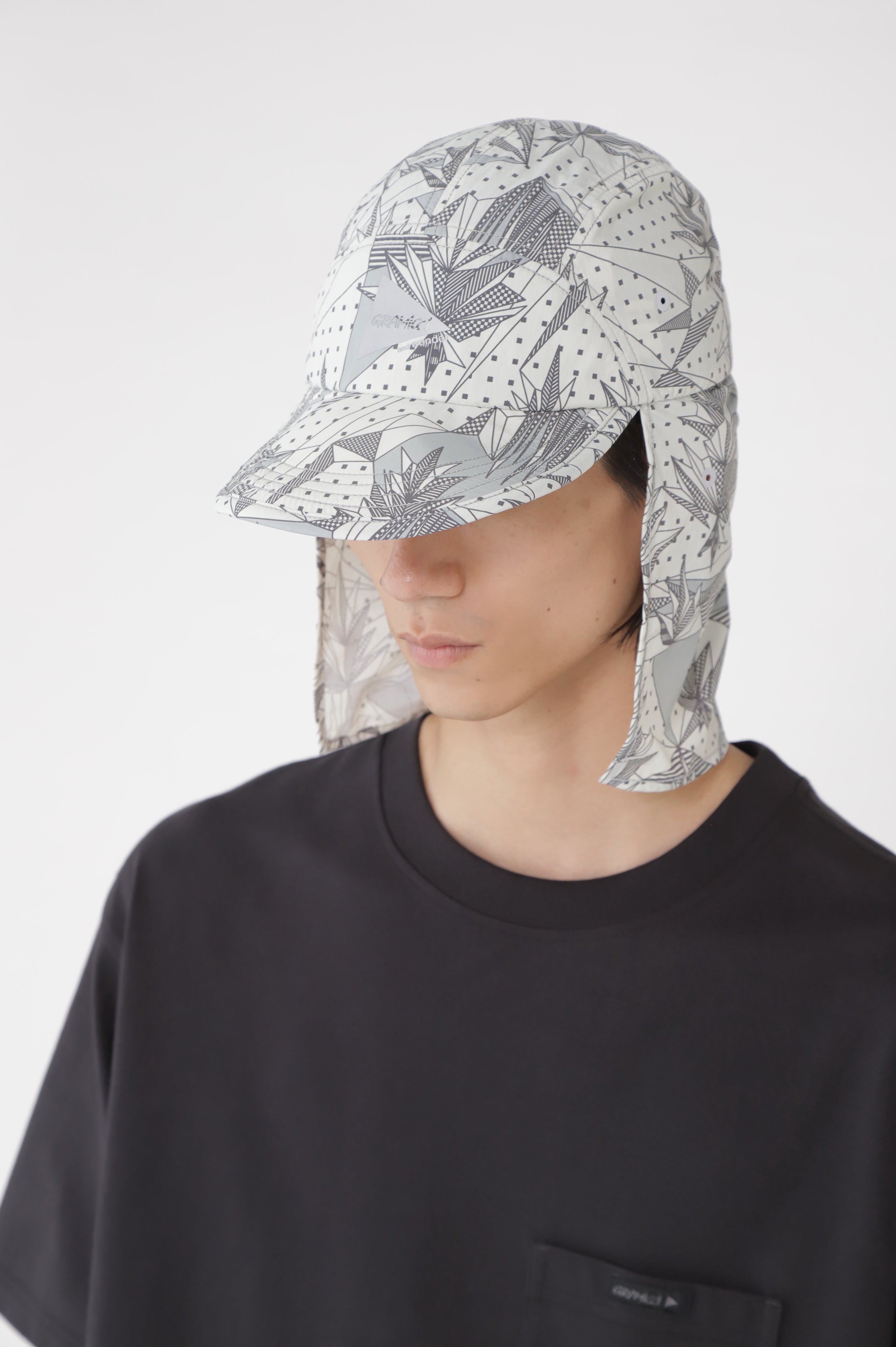 新品未使用！GRAMICCI x and wander HAT UNISEX Gramicci x and wander Brushed Nylon Sunshade Cap (Yosemite Grey)