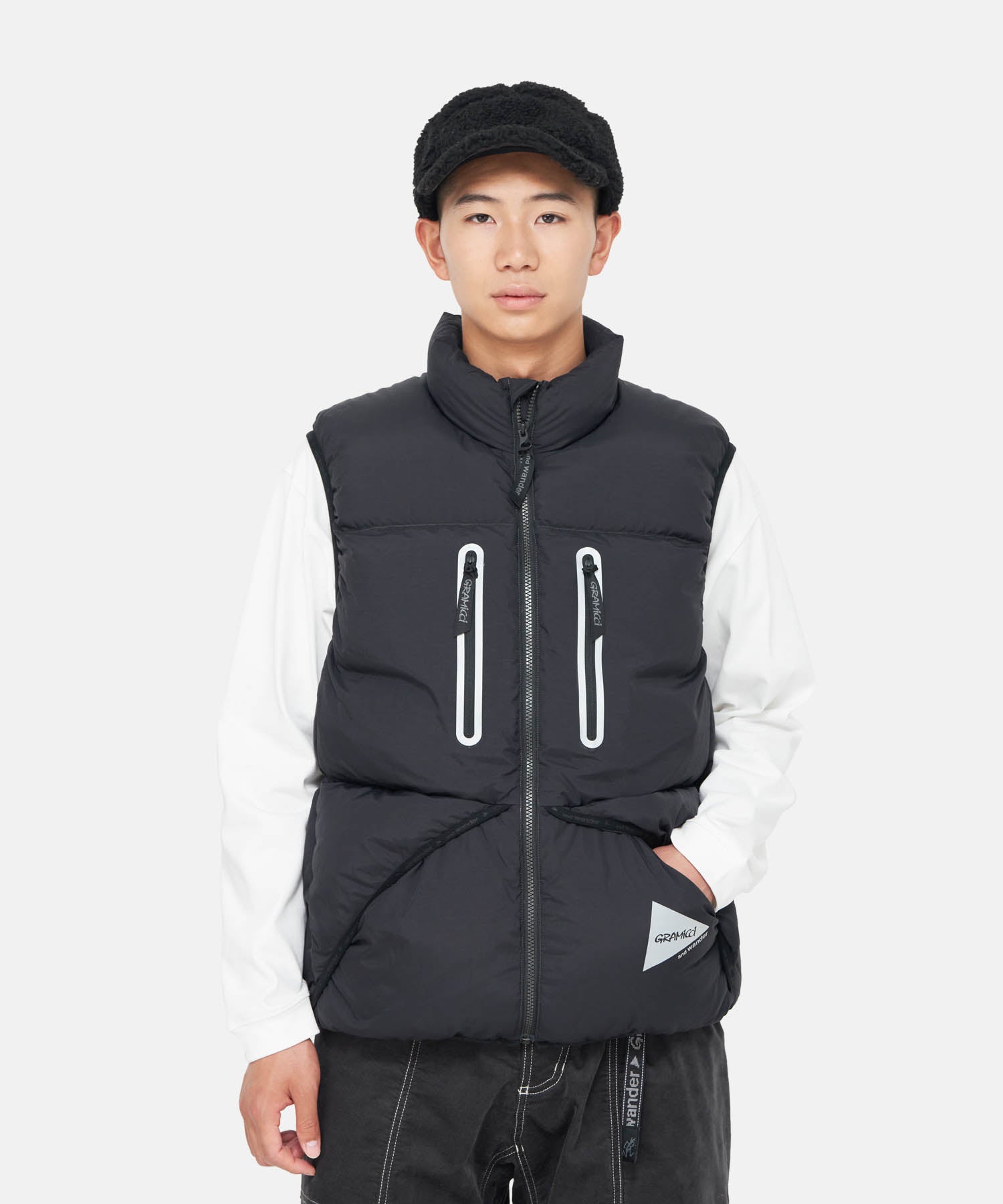 ジャケット・アウター GRAMICCI x and wander down vest Gramicci x and wander Down Vest (Black)